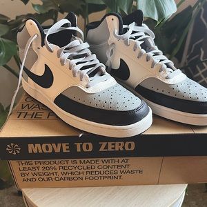 Nike Court Vision Mid Mens Size 8 (Woman’s size 10)